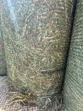 Load image into Gallery viewer, Oaten Hay Round Bales 4’ x 3’