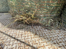 Load image into Gallery viewer, Oaten Hay Round Bales 4’ x 3’