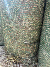 Load image into Gallery viewer, Oaten Hay Round Bales 4’ x 3’
